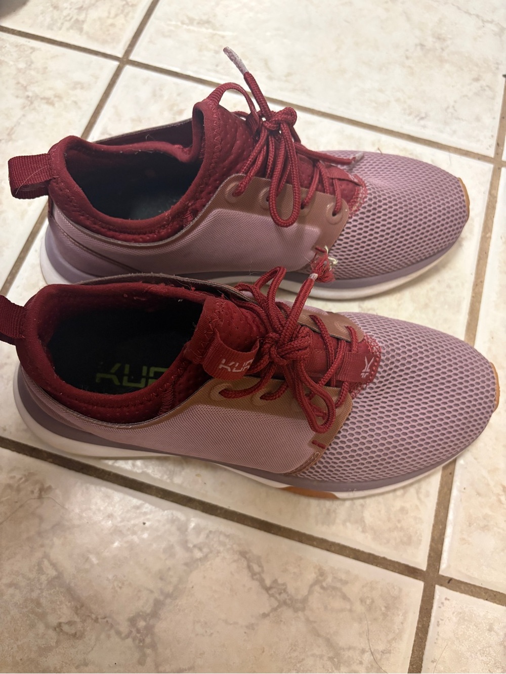 Kuru ATOM Running Sneakers, size 8